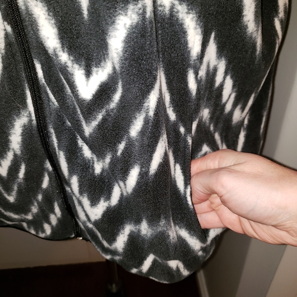 French Laundry 3x zipup black & white vest pockets - Picture 6 of 16